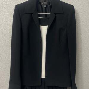 Kasper Classics Women's 3-Piece Petite Skirt Suit Set, Size 4P